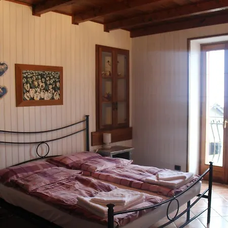 Posto Del Cuore Bed & Breakfast Lezzeno